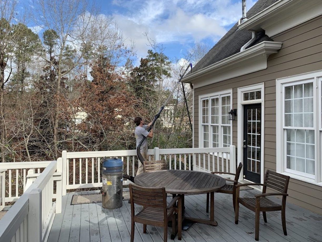 We're The Safest & Most Effective Gutter Cleaners Around.